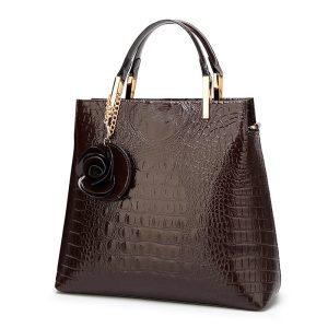 Feather‑Light 0.65 kg Shell Diagonal Shoulder Bag – Croc‑Pattern, 250×310×40 mm Interior, 4 Colors | Shopdecimals