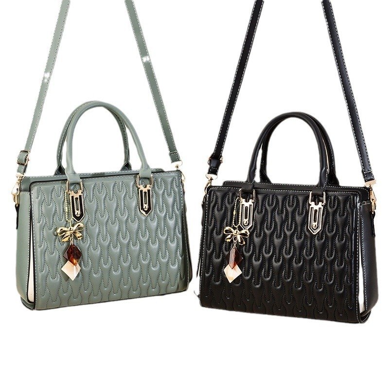 Women's Large-capacity Simple Shoulder Messenger Bag | ShopDecimals