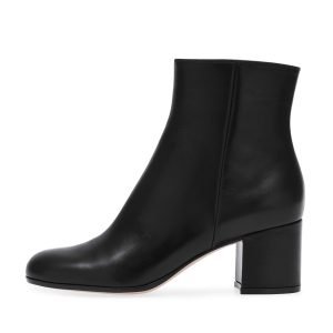 Women's Chunky Heel Round Toe Mid Heel Boots | ShopDecimals
