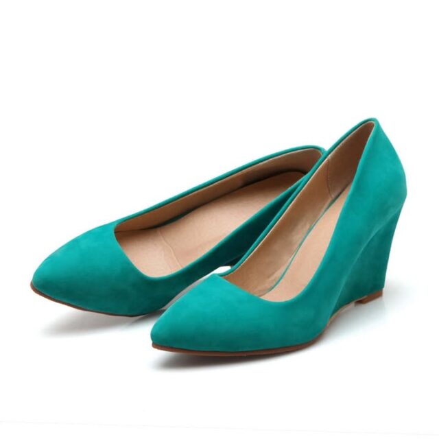 Shallow Mouth, Pointed High Heel And Comfortable Slope Heel | ShopDeciamls
Product Information:Help surface material: suede Sole material: TPR (beef tendon) Year and season of listing: Spring 2018 Style: European and American Applicable object: Youth Insole material: PU Cortical features: matte Color classification: green, apricot, rose red, blackPackage List: 1 pair * shoes

Gain all-day stability and leg-lengthening height without the painful pressure of traditional stilettos. This design distributes weight evenly. Engineered with a sleek pointed toe and an ergonomic slope heel, these shoes provide structured support in sizes 36 to 43. Choose from distinct shades like Apricot or Rose Red to elevate your professional wardrobe. Read on to see how we combine biomechanics with high fashion.

https://shopdecimals.com.ng/shallow-mouth-pointed-high-heel-and-comfortable-slope-heel-shopdeciamls/
