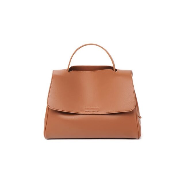 Fashion Cattlehide Leather Crossbody Shoulder Bag For Women | ShopDecimals
Product Information:Lining texture: Polyester Pattern: solid color Color: Black (high quality leather), ice cream white (high quality leather), apricot (high quality leather), Brown (high quality leather), Brown (high quality leather) Processing Method: soft surface Outer bag type: Three-dimensional pocket Material: genuine leather Popular elements: sewing thread Applicable scenario: Daily configuration Lifting parts: loading and unloading handle Leather features: two-layer cowhide Hardness: medium and soft Suitcase shape: Horizontal Square Bag internal structure: zipper change bag, mobile phone bag, file bag, sandwich zipper bag Yes/No lining cloth: YesNote: handle*1+1 short shoulder strap and 1 long crossbody strapPackage List:Women's shoulder bag * 1pcs

https://shopdecimals.com.ng/fashion-cattlehide-leather-crossbody-shoulder-bag-for-women-shopdecimals/